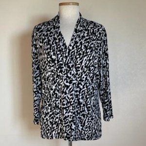 Chico's Slightly Fitted Black & White Jersey Top